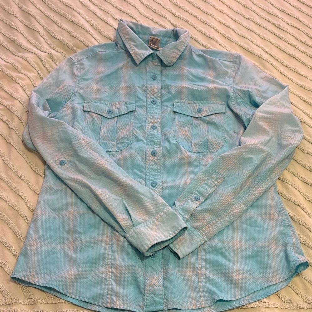Women’s Duluth Trading Co Light Blue Button Down Shirt. Size S